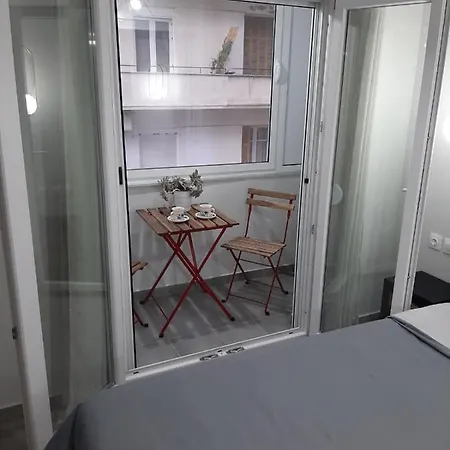 Vali_skg Apartment *